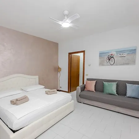 Apartament Casa Amelia Maggiore *
